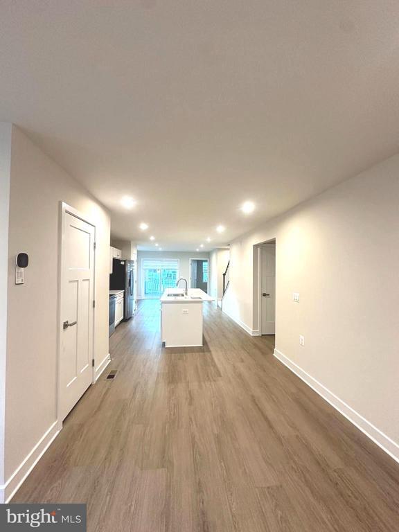 Building Photo - 117 Dunster St