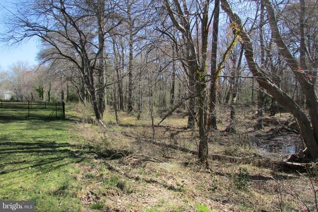 Building Photo - 30155 Creekview Cir