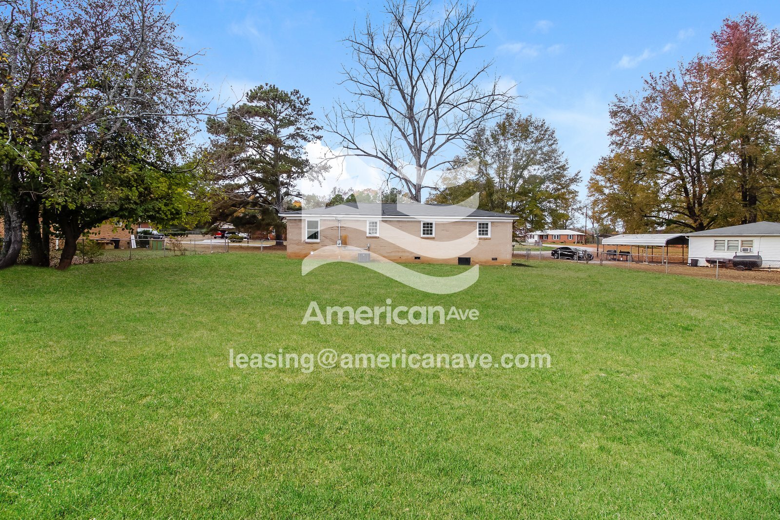 Building Photo - 706 Woodmont Cir