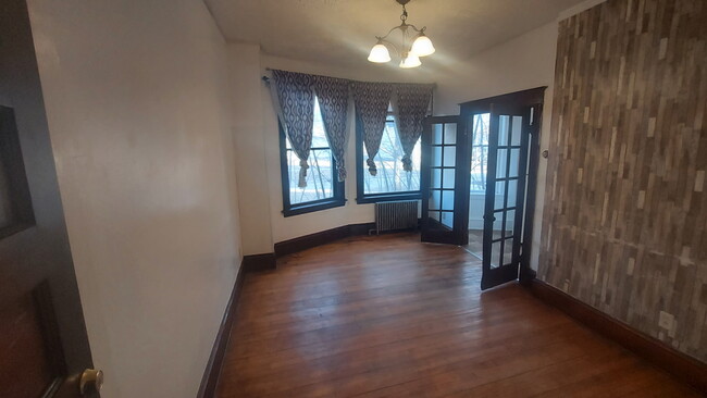 Building Photo - Prairie Rose Estate