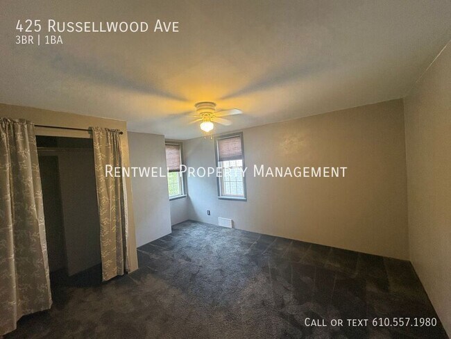 Building Photo - 425 Russellwood Ave