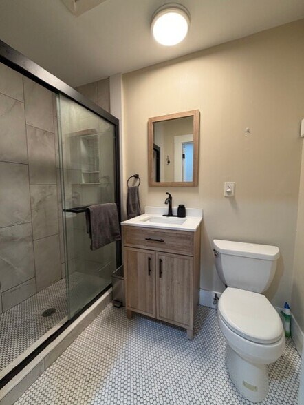 Building Photo - 628 Washington St