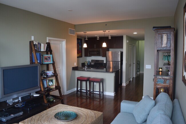 Building Photo - 1400 S Michigan Ave