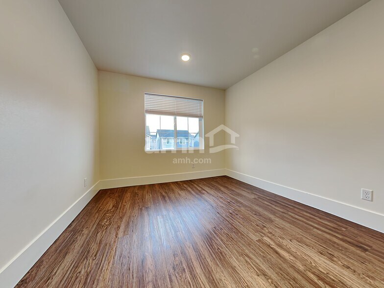 Building Photo - 9294 Shootingstar St SE