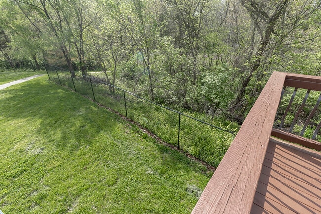 Building Photo - 3406 E St Charles Rd