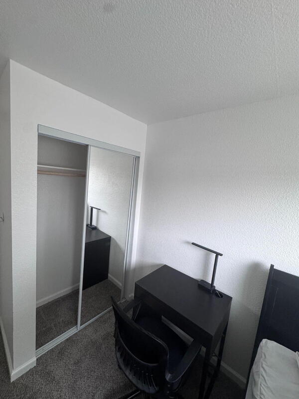 Building Photo - 2445 Town Cir