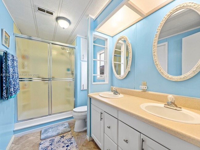 Building Photo - 806 S Jade Dr