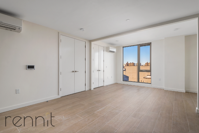 Building Photo - 33 Little Nassau St