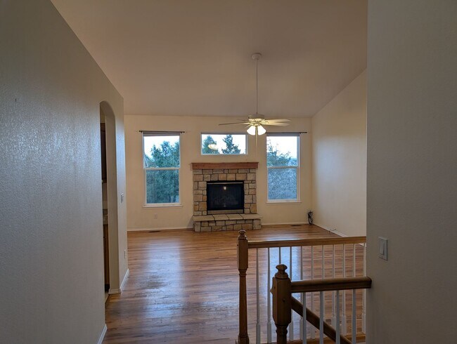 Building Photo - Ranch style home off the beaten path and still close to everything