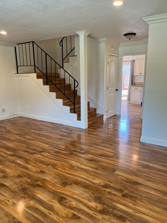 Building Photo - Welcome to the Rossmoor Town Houses, Rossm...