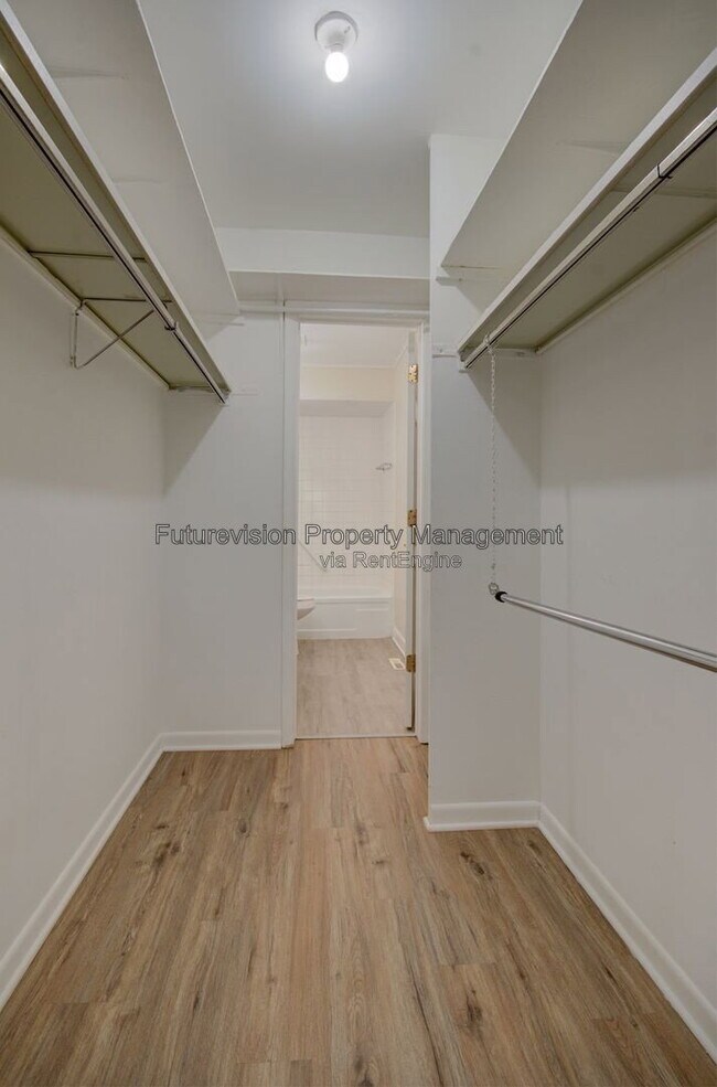 Building Photo - 4 Millstone Ct