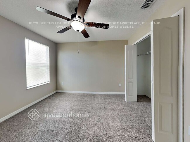 Building Photo - 1812 Oak Pond St