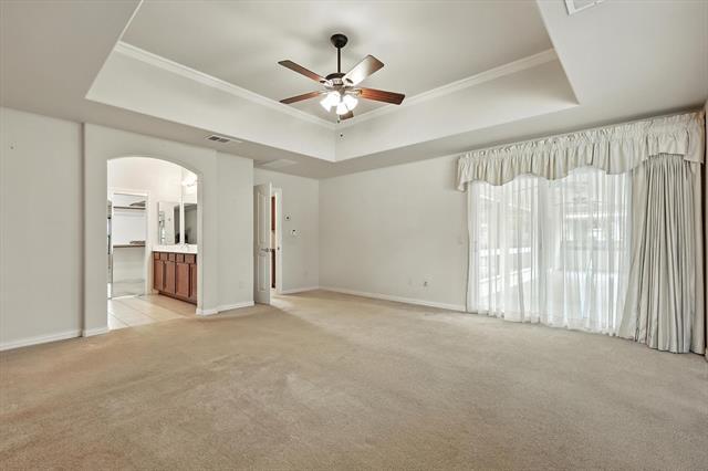 Building Photo - 10000 La Jolla Way