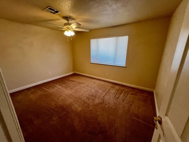 Building Photo - 74071 Playa Vista Dr