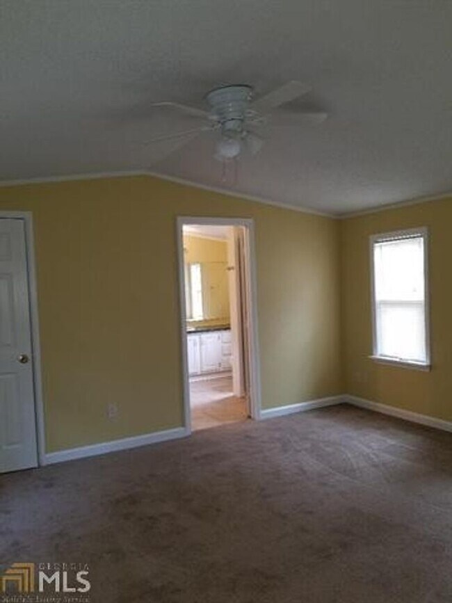 Building Photo - 169 Brentwood Ln