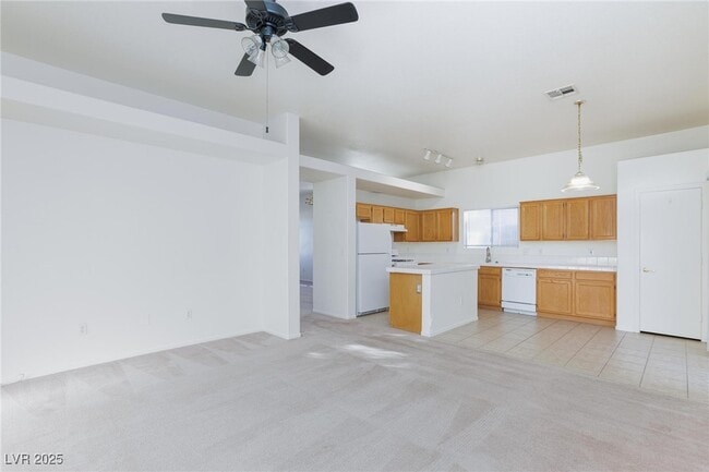 Building Photo - 109 La Suena Ct