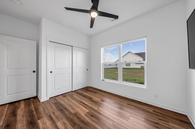 Building Photo - Modern Duplex with Spacious Design & Upsca...