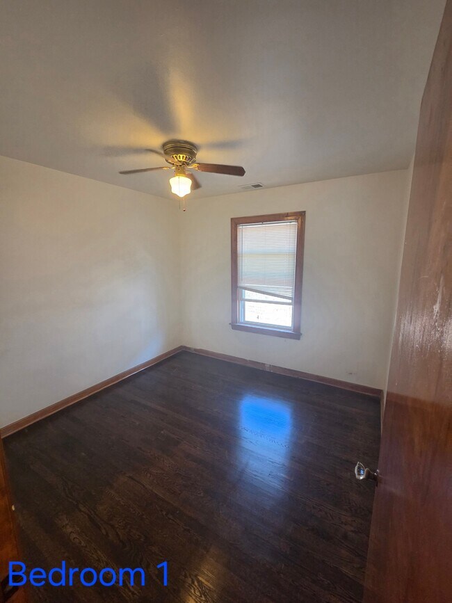 Building Photo - 8635 S Colfax Ave