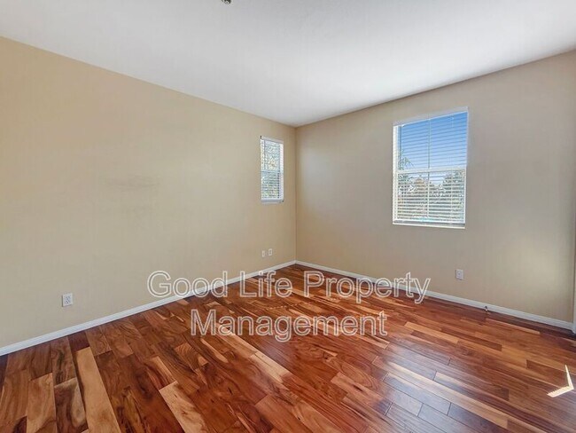 Building Photo - 1864 Opaline Pl