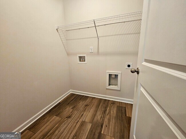 Building Photo - 16 Russet Wy