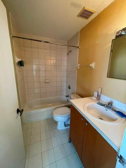 Building Photo - 2726 St