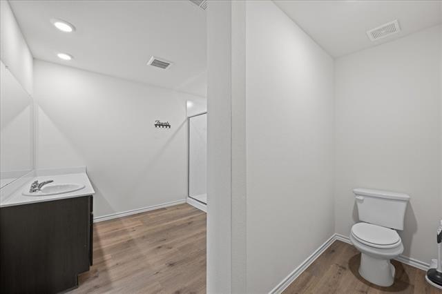 Building Photo - 217 Redbarn Ln