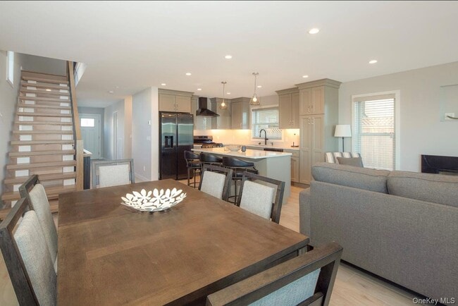 Building Photo - 15A Oakhurst Rd