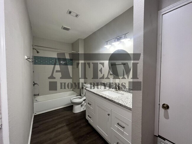 Building Photo - Modern 4 Bedroom 2 Bathroom home for rent!