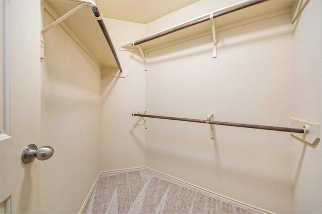 Building Photo - 20330 Louetta Reach Dr