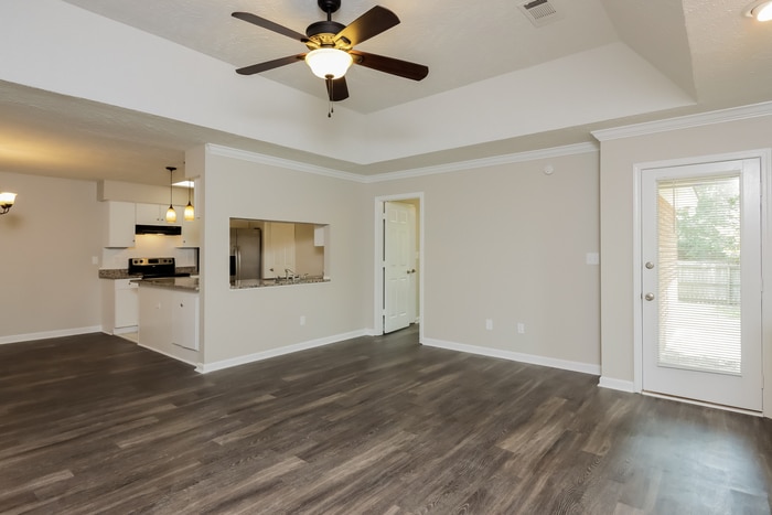 Building Photo - 1649 Meadow Oak Ct