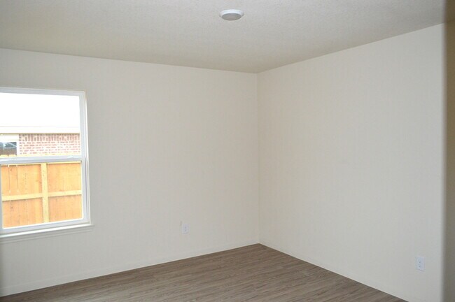 Building Photo - 5709 Rustler Dr