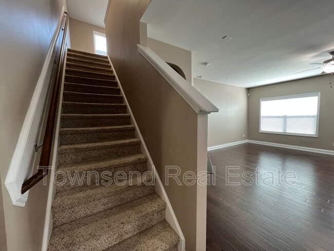 Building Photo - 1031 Liberty Ln