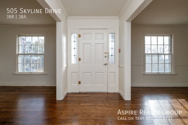 Building Photo - 505 Skyline Dr