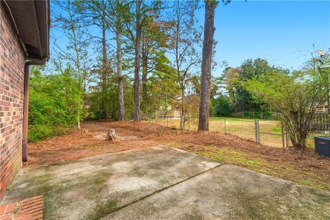 Building Photo - 2130 Fieldstone View Ct SE