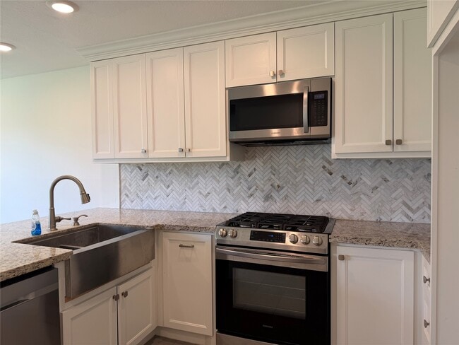 Building Photo - 12431 Westwold Dr