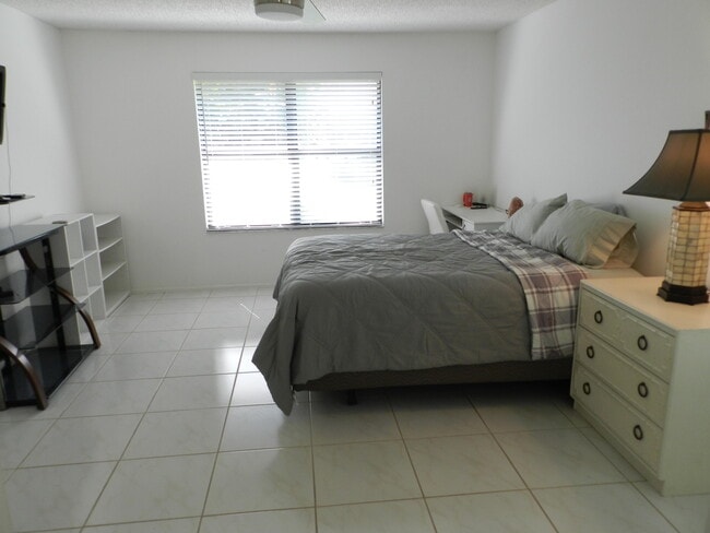 Building Photo - 154 Pinto Palm Ct