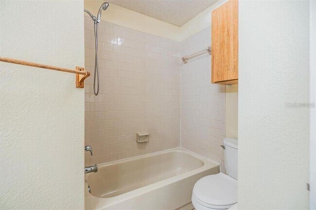 Building Photo - 3302 Laurel Dale Dr