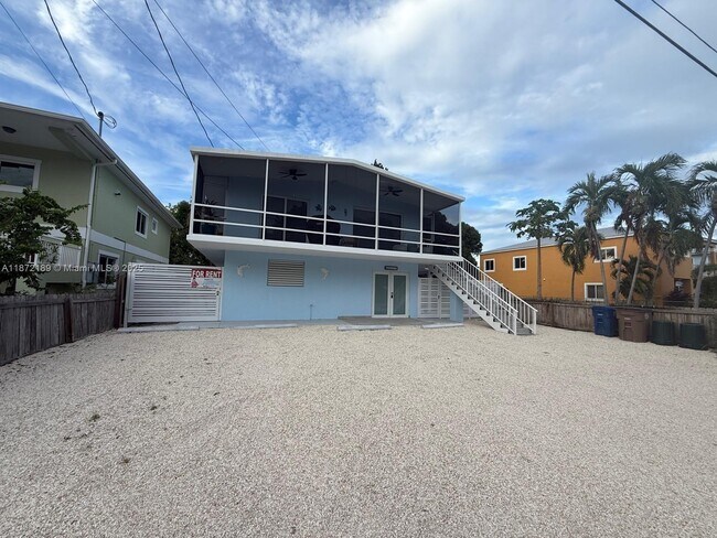 Building Photo - 60 SE Marlin Ave