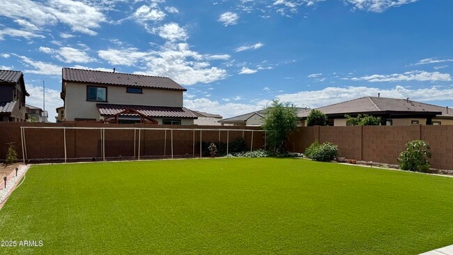 Building Photo - 10935 E Tesla Ave