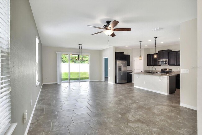 Building Photo - 1900 Wind Meadows Dr