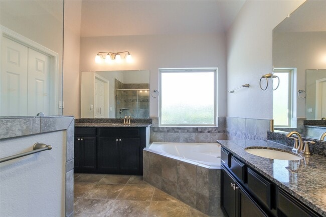 Building Photo - 2845 King's Retreat Cir