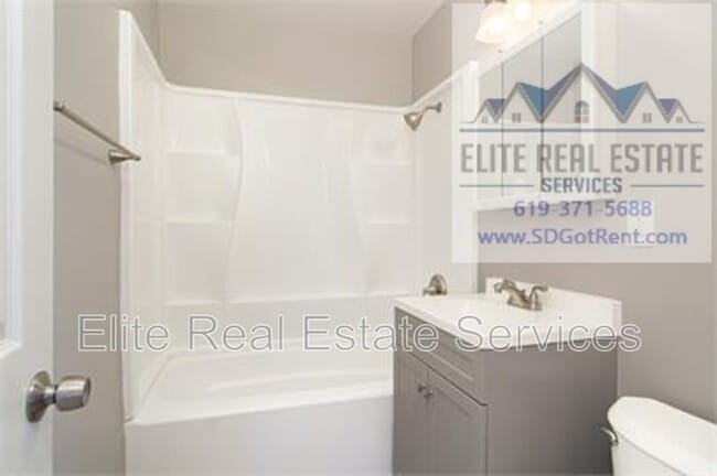 Building Photo - 6371 Osler St