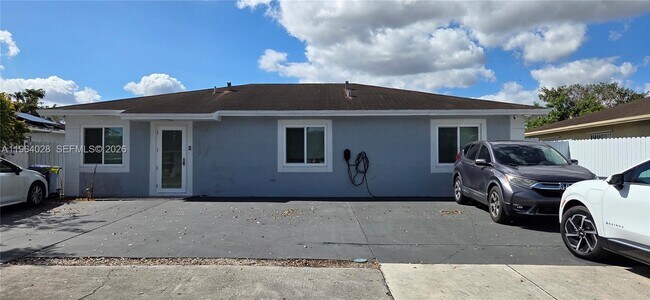 Building Photo - 1215 NW 7th Ct