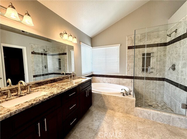 Building Photo - 16073 Crestline Dr