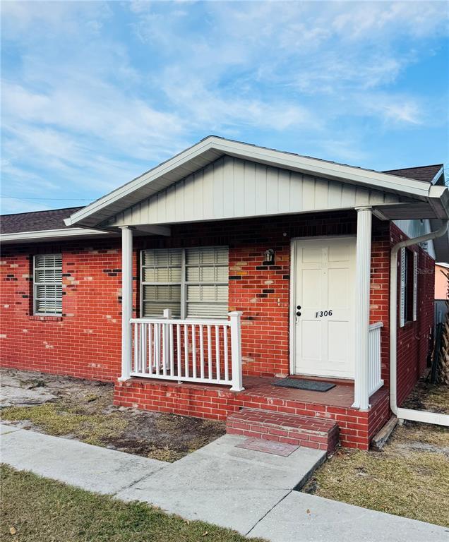 Building Photo - 1306 Golconda Rd