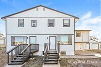 Building Photo - 3210 W Longfellow Pl