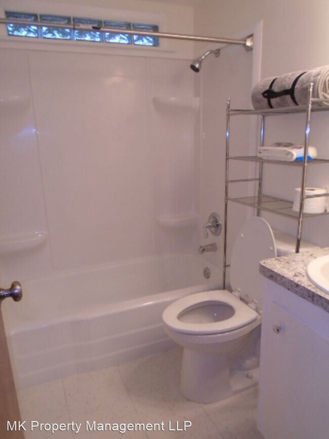 Building Photo - 2 br, 1 bath House - 1857 College Heights