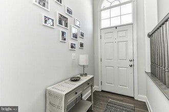 Building Photo - 15390 Ballerina Lp