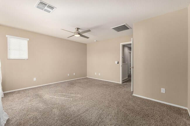 Building Photo - 7742 W Palm Ln