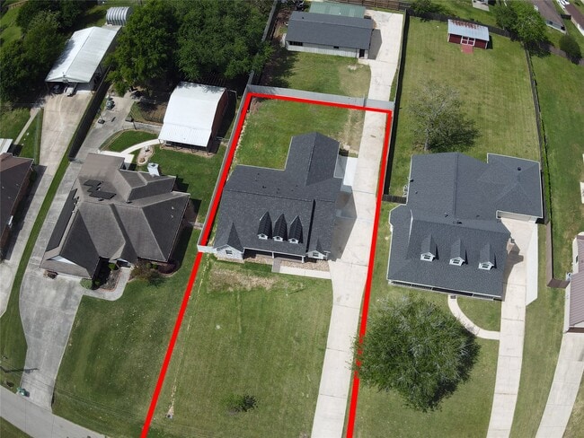 Building Photo - 30731 Martens Rd